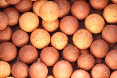 bej renkli kozmetik çok renkli topları arka plan, makro görünümü rouge