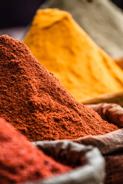 Mercado de especias tradicionales en la India . —  Fotos de Stock