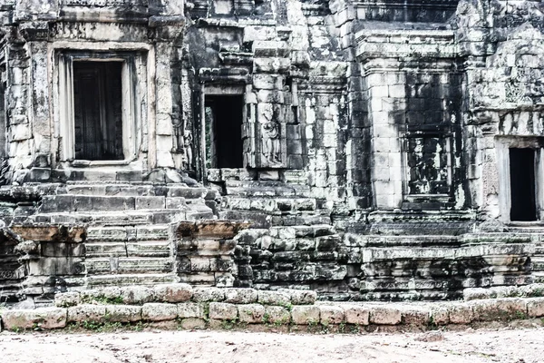 シェムリ アップ近郊、アンコールの寺院を享受、カンボジア — ストック写真