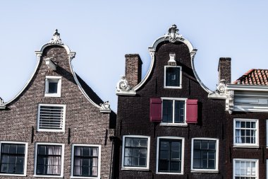 Motosiklet ile tipik amsterdam Mimarlık