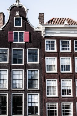 Motosiklet ile tipik amsterdam Mimarlık