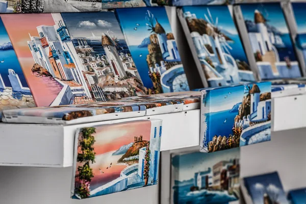 Die berühmte Windmühle oberhalb der Stadt Mykonos in Griechenland — Stockfoto