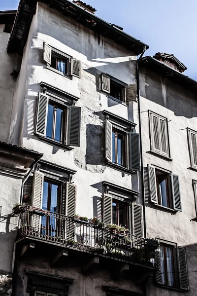 Staré Evropské ulice, bergamo, Itálie — Stock fotografie