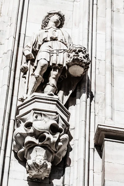 La Catedral de Milán (Duomo di Milano) es la iglesia catedral gótica de Milán, Italia. . — Foto de Stock