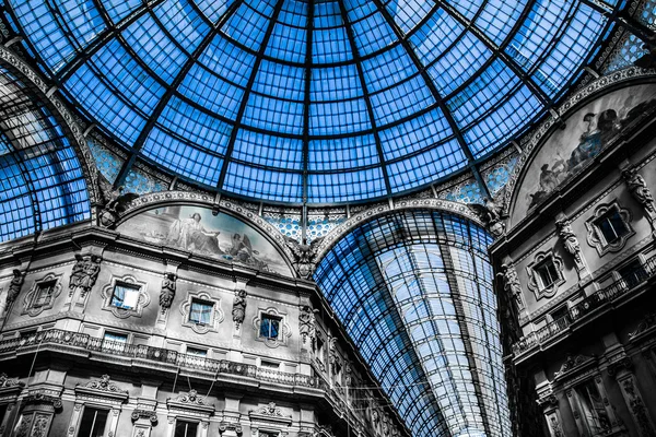 Vittorio Emanuele Gallery - Milan — Stock Photo, Image