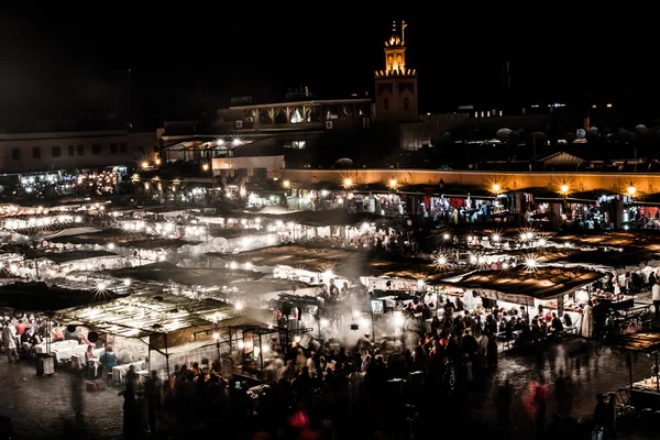 Praça Jema el Fna em Marraquexe, Marrocos — Fotografia de Stock