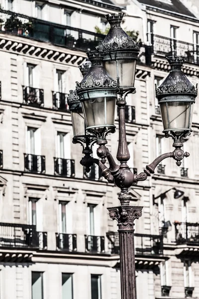 Parisian Architecture in autumn time — Stock Photo, Image