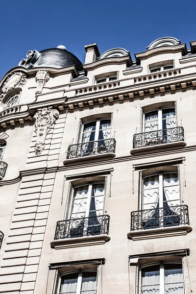 가에 파리 건축 — 스톡 사진