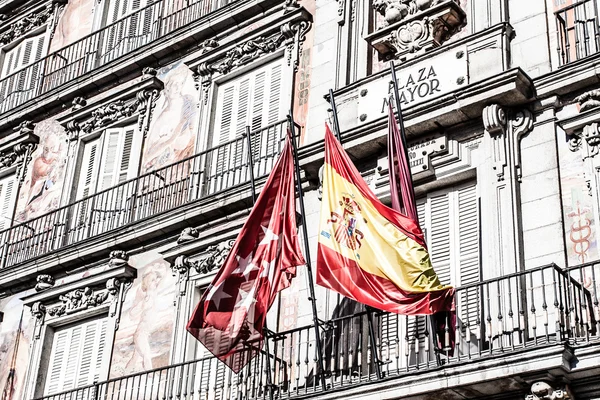 Detail of a decorated facade and balconies at the Palza Mayor, Madrid, Spain. — Stock Photo, Image