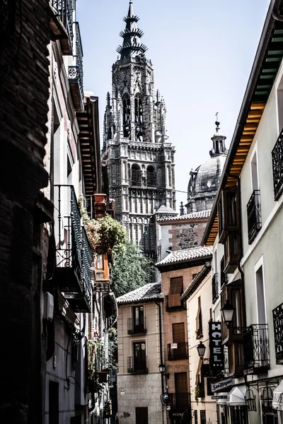 Middeleeuwse straten van toledo, Spanje — Stockfoto