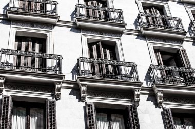 İspanya Akdeniz mimarisi. eski Apartman Madrid.