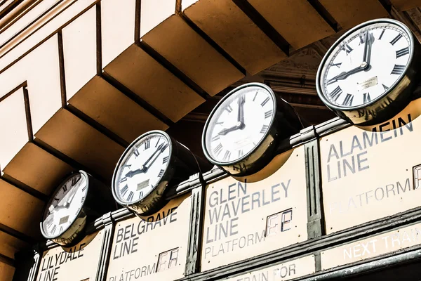 Flinders Street Station The entrance to Flinders Street Station. Australia, Melbourne. — Stock Photo, Image