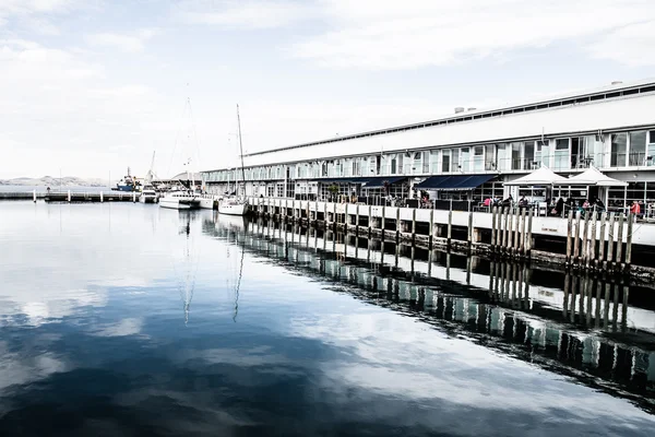 Açık kış günü limanda hobart görünümünü — Stok fotoğraf