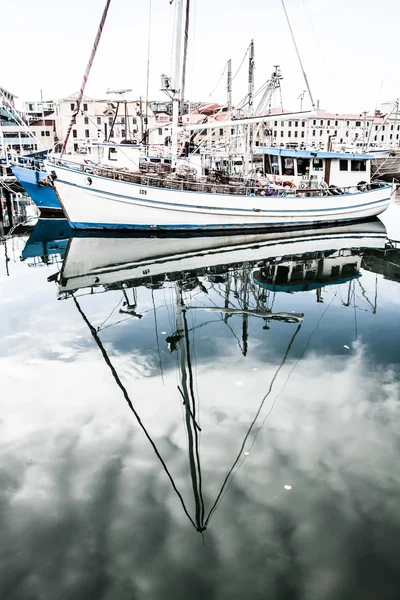 Açık kış günü limanda hobart görünümünü — Stok fotoğraf