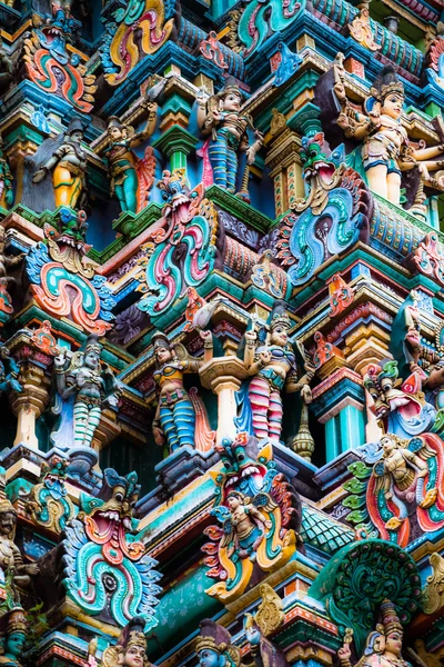 Detalhes do Templo Meenakshi - um dos maiores e mais antigos templos de Madurai, Índia . — Fotografia de Stock