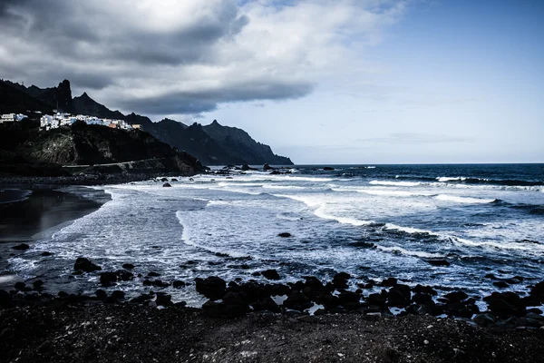 Côte atlantique rocheuse aux îles Canaries, Espagne — Photo