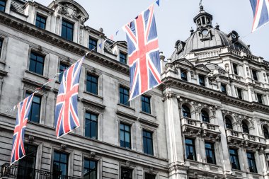 Regent street Avrupa'nın önemli alışveriş caddelerinden biri olan