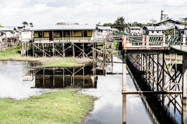 Peru, Perulu amazonas manzara. amazon fotoğraf mevcut tipik Hint kabileleri yerleşim