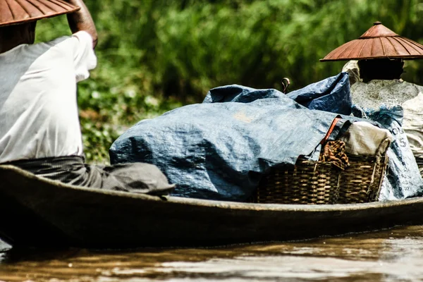 En oidentifierad arbetar i myanmar — Stockfoto