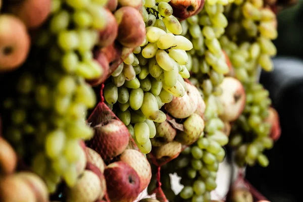 Uvas verdes en el mercado local de chile —  Fotos de Stock