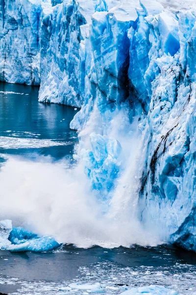 Pohled na nádherné perito moreno glacier, Patagonie, argentina. — Stock fotografie