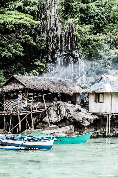 Fischerdorf in Coron auf den Philippinen — Stockfoto
