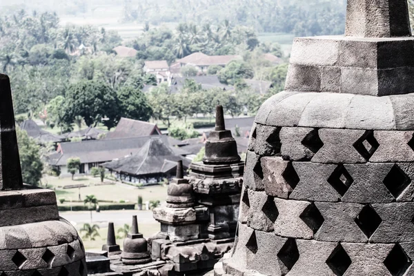 Borobudur templet vid soluppgången. Yogyakarta, java, Indonesien. — Stockfoto