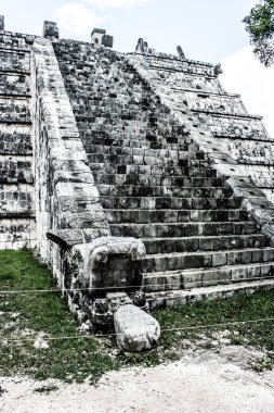 chichen Itza Meksika tarihi yeri