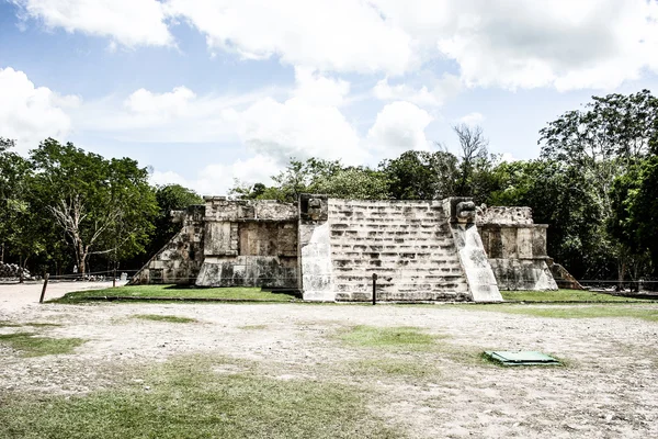 Lugar histórico en Chichén Itzá México — Foto de Stock