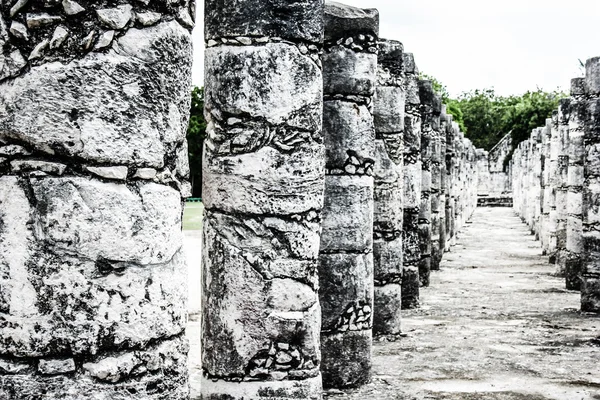 Lugar histórico en Chichén Itzá México — Foto de Stock