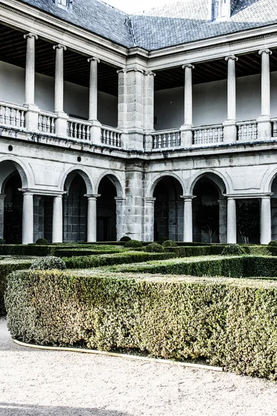 El escorial - historische Residenz des Königs von Spanien, in der Nähe von Madrid — Stockfoto