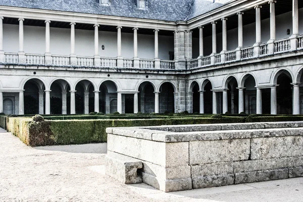 El escorial - historische Residenz des Königs von Spanien, in der Nähe von Madrid — Stockfoto