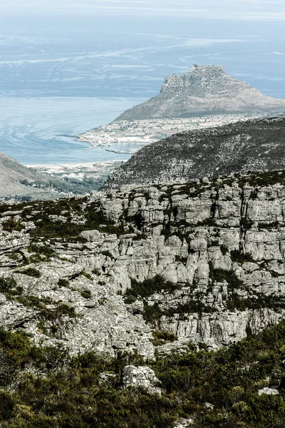 Vista de Table Mountain con ciudad (Ciudad del Cabo, Sudáfrica) ) —  Fotos de Stock