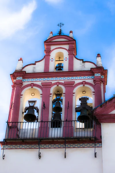 Kilisenin ön cephesi, cordoba, Endülüs, İspanya — Stok fotoğraf