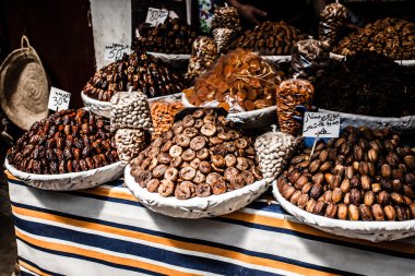 fındık ve kuru meyve fes, Fas souk Satılık