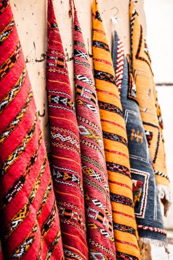 Fas ve berber halı parlak boyalar