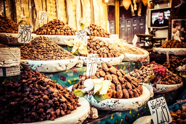 Nuts and dried fruit for sale in the souk of Fes, Morocco — Stock Photo, Image