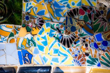 Barcelona, İspanya-Nisan 13: antonio tarafından tasarlanan park guell tezgah detayını gaudi, 13 Nisan 2013 tarihinde Barselona. unesco dünya mirası bir parçası çalışır