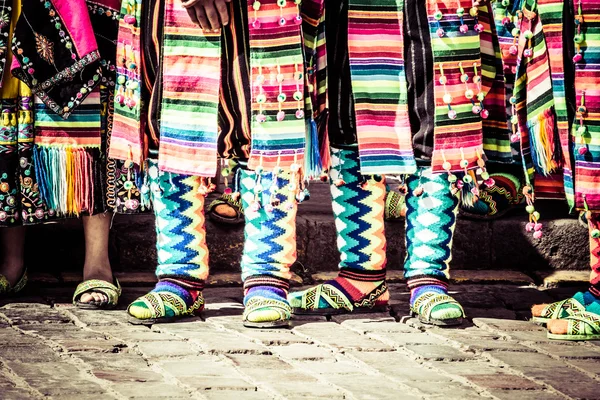 Peruvian dancers at the parade in Cusco. — Stock Photo, Image