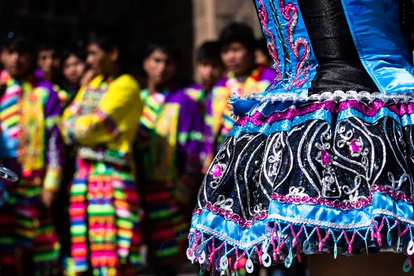 Dançarinos peruanos no desfile em Cusco . — Fotografia de Stock