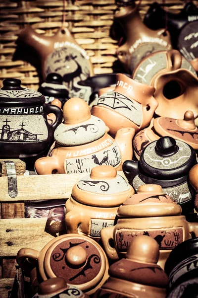 Ceramica nel mercato locale in Perù, Sud America . — Foto Stock