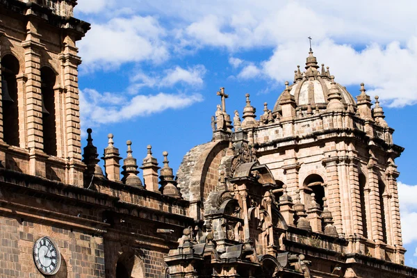 Kathedraal in de stad van cuzco, peru — Stockfoto