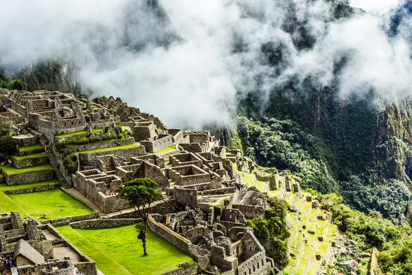 Мачу-Пикчу, древний город инков в Андах, Перу — стоковое фото