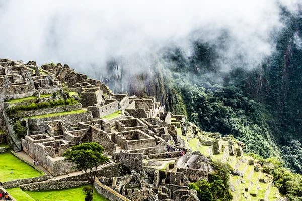 Machu Picchu, the ancient Inca city in the Andes, Peru — Stock Photo, Image