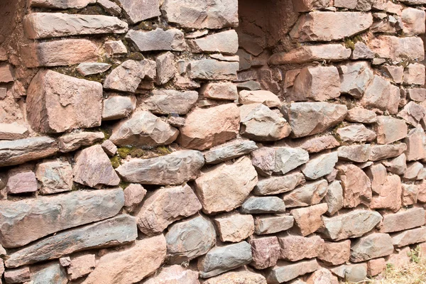 Перу, Pisac (Pisaq) - руины инков в священной ванне в перуанских Андах — стоковое фото