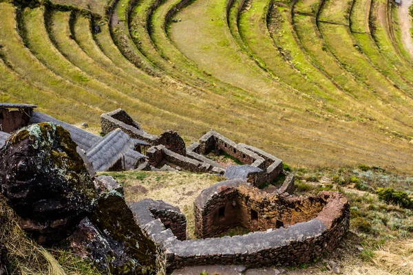 Peru, Pisac (Pisaq) - Inca ruins in the sacred valley in the Peruvian Andes — Stock Photo, Image