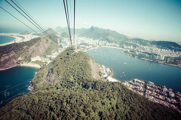 A cable car to sugar loaf, rio de Janeiro — Stock Fotó