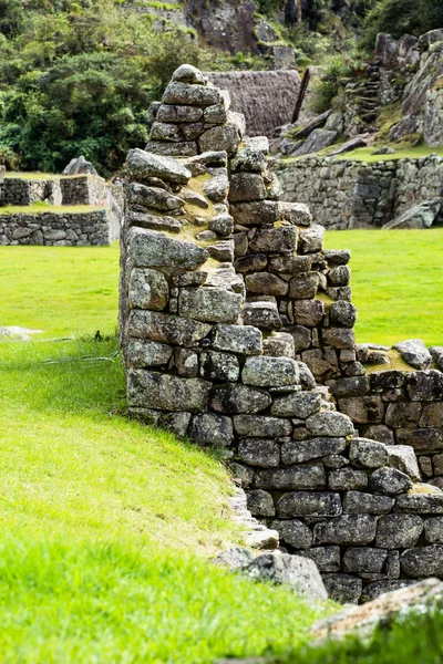 Machu Picchu, la antigua ciudad Inca en los Andes, Perú — Foto de Stock