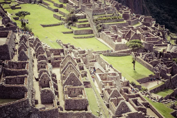 Machu Picchu, la antigua ciudad Inca en los Andes, Perú — Foto de Stock