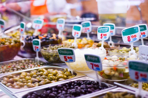 Mercado típico español de alimentos . —  Fotos de Stock